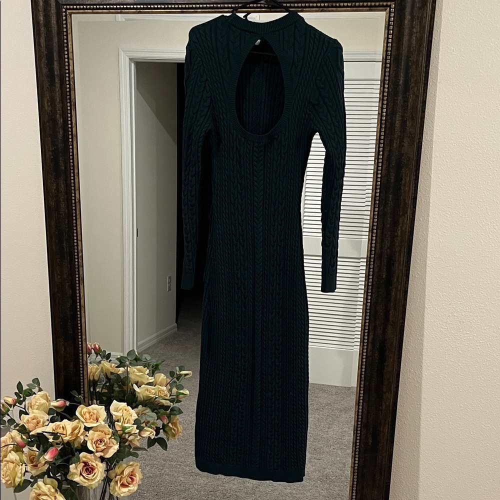 Ronny Kobo Collection Elegant Cut Out Back Midi Sweater Dress - Picture 6 of 9